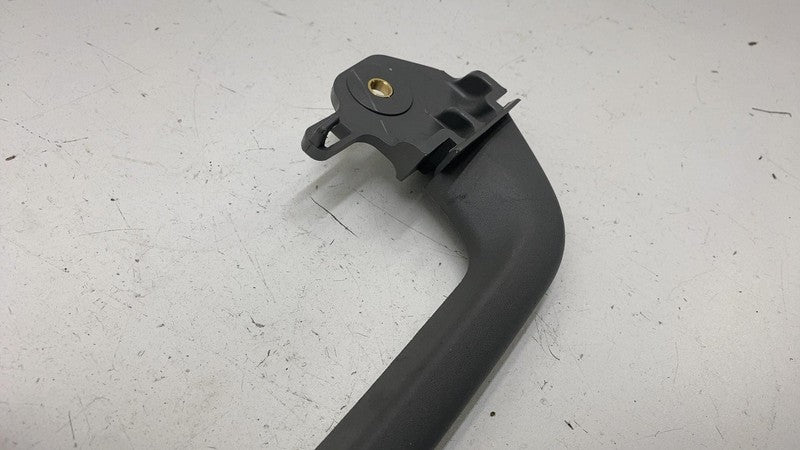 ⭕ 20-25 Chevrolet Silverado 1500 Rear Passenger Right Grab Bar Handle