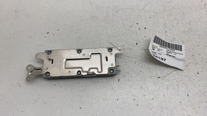 107974900D ⭕ 2017-2023 Tesla Model 3 Harman Becker Radio FM/HD Receiver Module 1079749-00-D