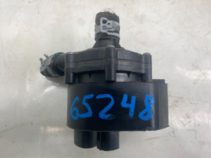 2016-2020 Tesla Model S X Cooling System Auxiliary Water Coolant Pump FWD Assy