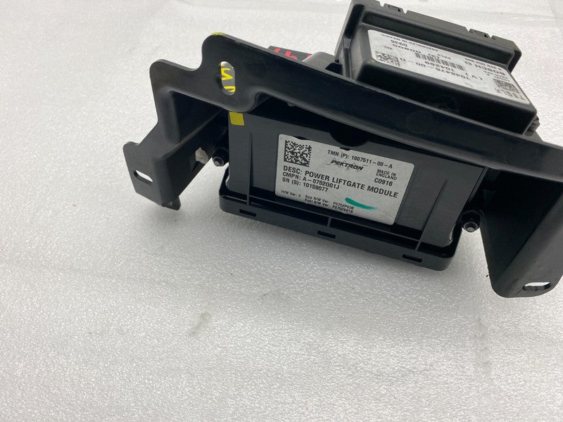 104847600D ⭕ 2016-2020 Model S Power Liftgate + ECU Park Assist + Brake Module 1048476-00-D