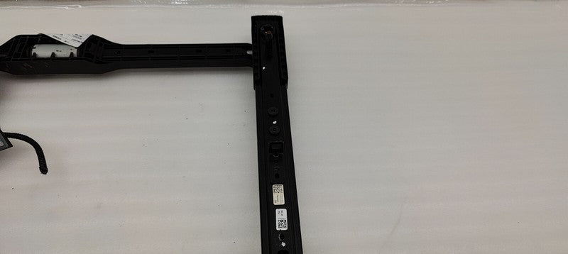 111985300B 17-23 Model 3 Front Right 1st Row Seat Adjuster Motor w/ Rail Track 1119853-00-B