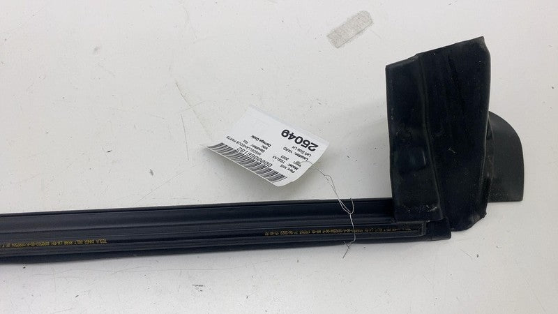 109050300F ⭕ 2017-2023 Tesla Model 3 Rear Left Door Inner Belt Rubber Seal LH 1090503-00-F