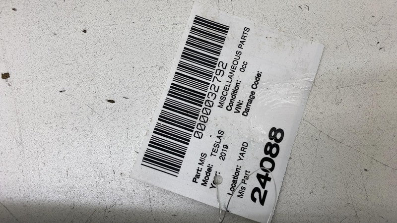 ⭕ 2016-2020 Tesla Model S B-Pillar Glass Applique w/ Camera Right 1083