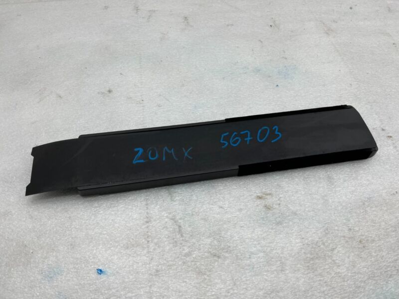 1121022 00 D 2016-2020 Tesla Model X Front Left or Right 2nd Row 7-Seater Bench Plate Carpet
