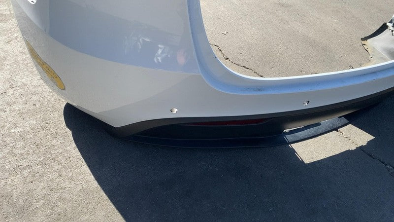 ⭕ 20-24 Model Y Rear Bumper Cover w/ Sensor Holes + Lower Valance Whit