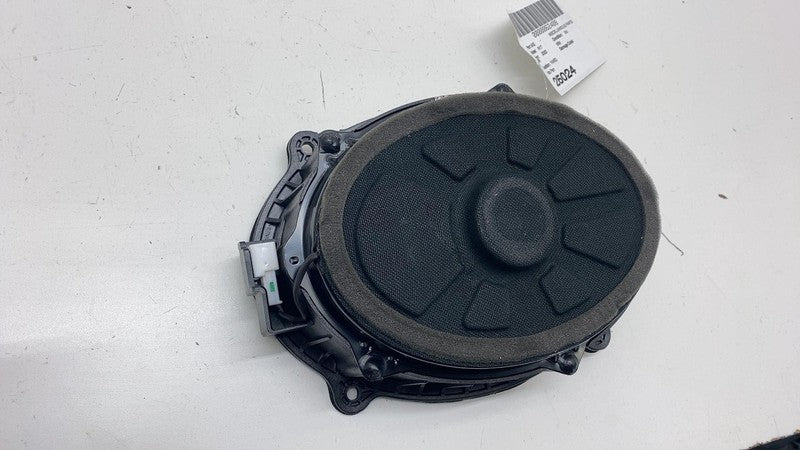 C100001455-F ⭕ 22-24 Rivian R1T R1S Rear Left or Right Door Audio Sound Speaker C100001455-F