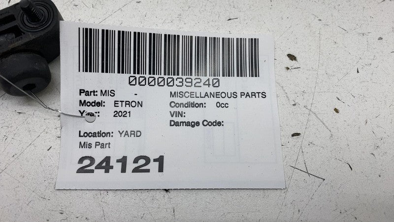 8W9827239 ⭕19-23 Audi e-Tron Rear Liftgate Back Door Buffer Bumper Stopper Wedge 8W9827239