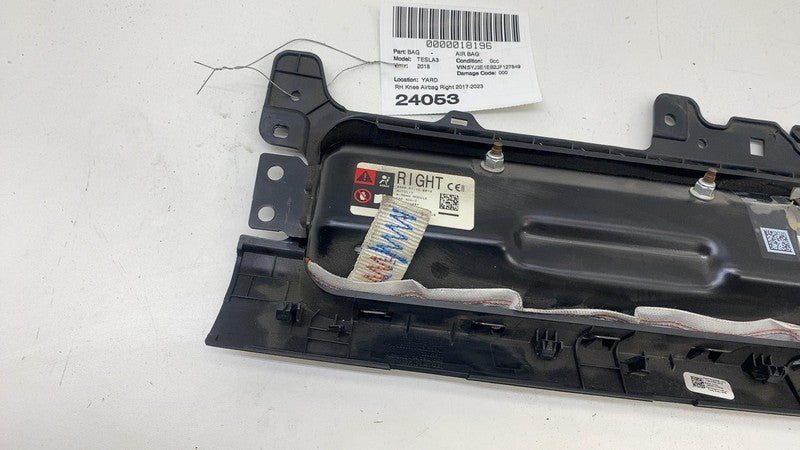 ⭕ 17-23 Tesla Model Y 3 Right Knee Airbag Passenger Safety Module 1077