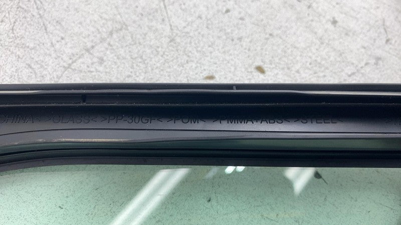 PT00009493G ⭕ 2023 Rivian R1T Passenger Side Door Corner Glass Right Assembly PT00009493-G