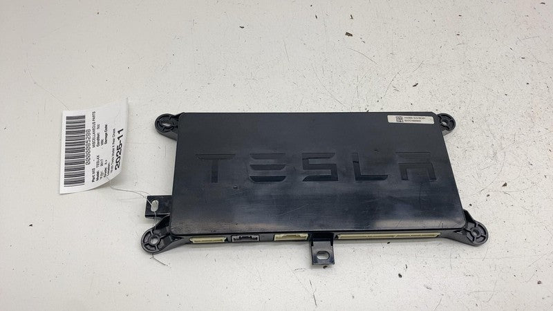 ⭕ 16-20 Model X Rear Body Chassis Control Module BCM Computer TSTD 104