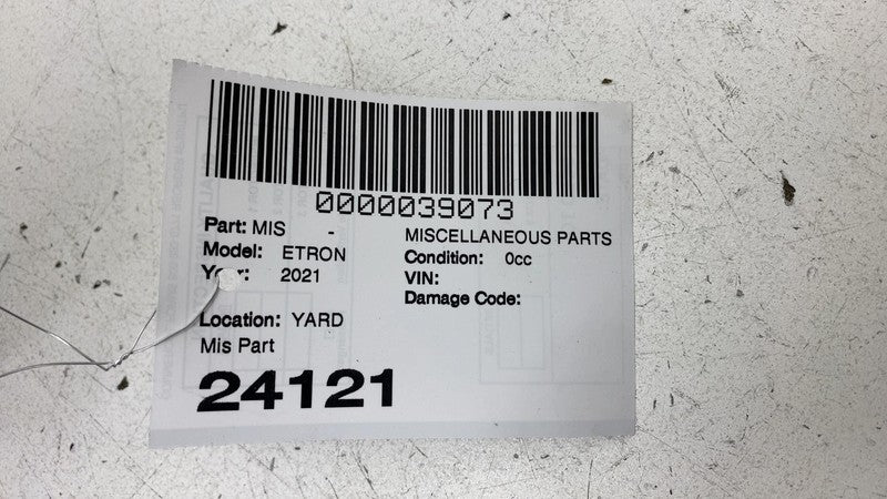 ⭕ 2019-2023 Audi E-Tron Front Left Driver Side Kick Panel Trim Cover 4