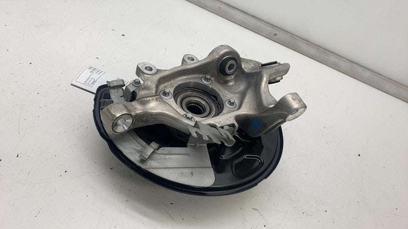 ⭕ 2018-2022 Mercedes C-Class C300 W205 Rear Right Spindle Knuckle Hub Assembly