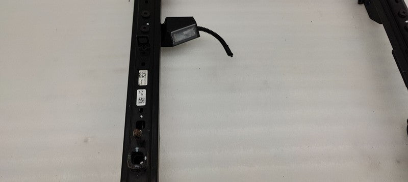 111985300B 17-23 Model 3 Front Right 1st Row Seat Adjuster Motor w/ Rail Track 1119853-00-B