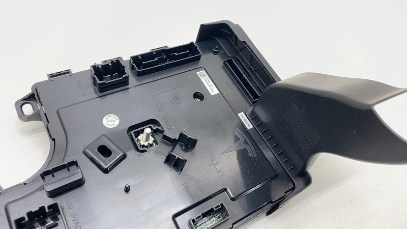 1078673 32 L 2017-2020 Tesla Model 3 M3 Left Low Voltage Controller Electronic Control Module