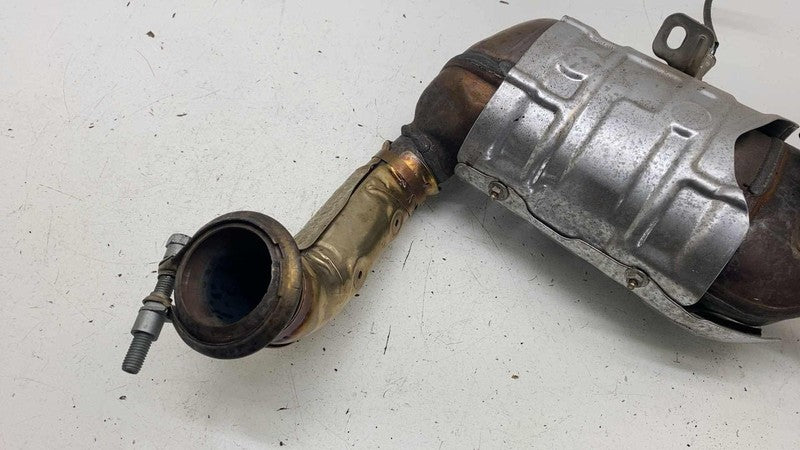 68629870AA ⭕ 2023-2025 Pacifica Exhaust & Catalytic Converter Manifold 10k miles 68629870AA