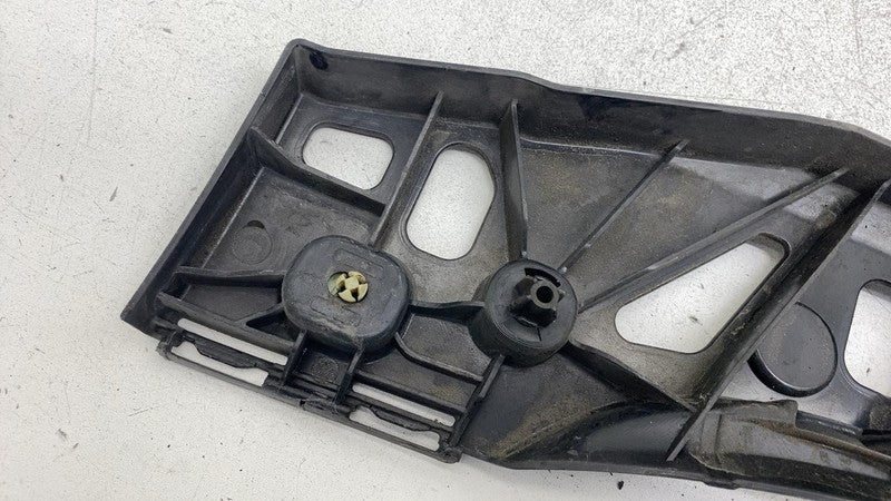 51777387348 2017-2022 BMW 530e Rear Right Skirt Rocker Molding Panel Support Mount Bracket