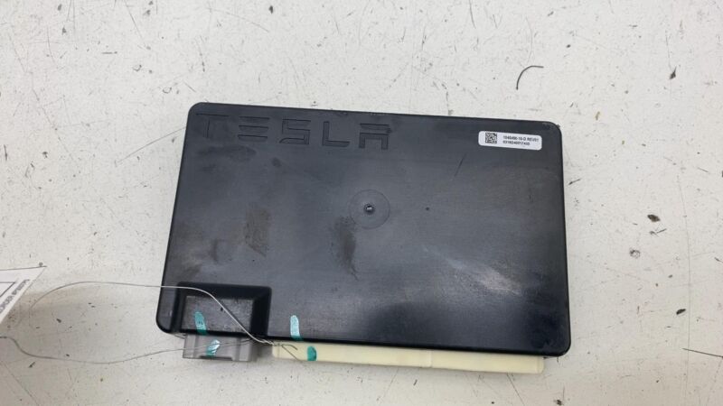 104549010D 2016-2021 Tesla Model X MX Rear Left or Right Door Control Unit Module TSTD Assy