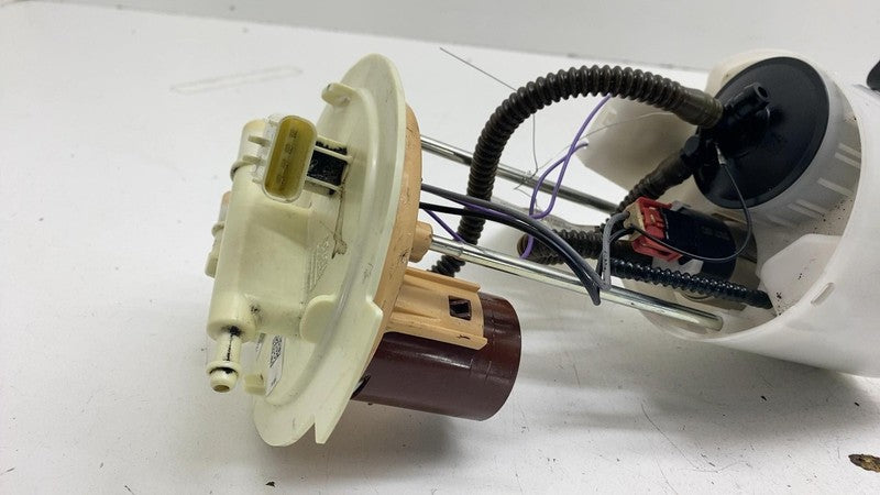 ⭕ 2020-2021 Lincoln Navigator Fuel Gas Tank Pump Sending Unit OEM KL74