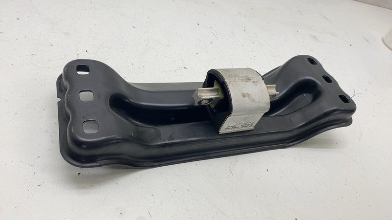 A2132406100 ⭕ 18-23 Mercedes-Benz C300 W205 Transmission Crossmember Bracket A2132400702