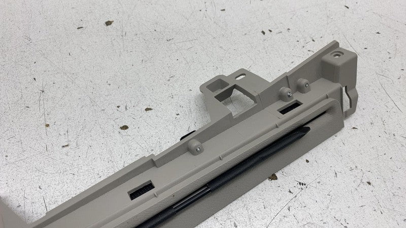 ⭕2017-2024 Chrysler Pacifica Rear Left Side Door Panel Window Sun Shade Assembly