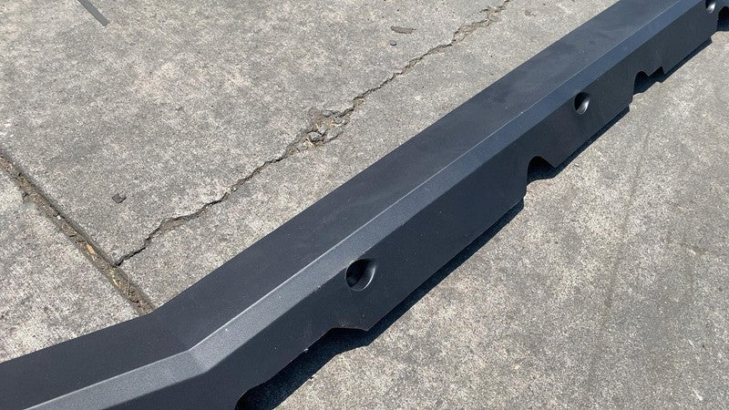 181659700C ⭕ 2024-2025 Cybertruck Left Rocker Panel Skirt Trim Molding Cover 1816597-00-C