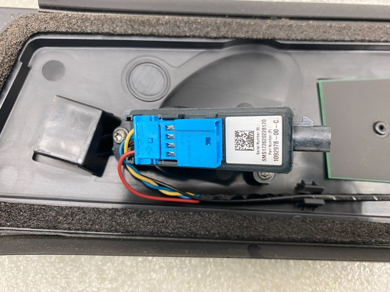 ⭕ 17-23 Model 3 Left & Right B-Pillar Glass Molding 1100441-00-C / 110