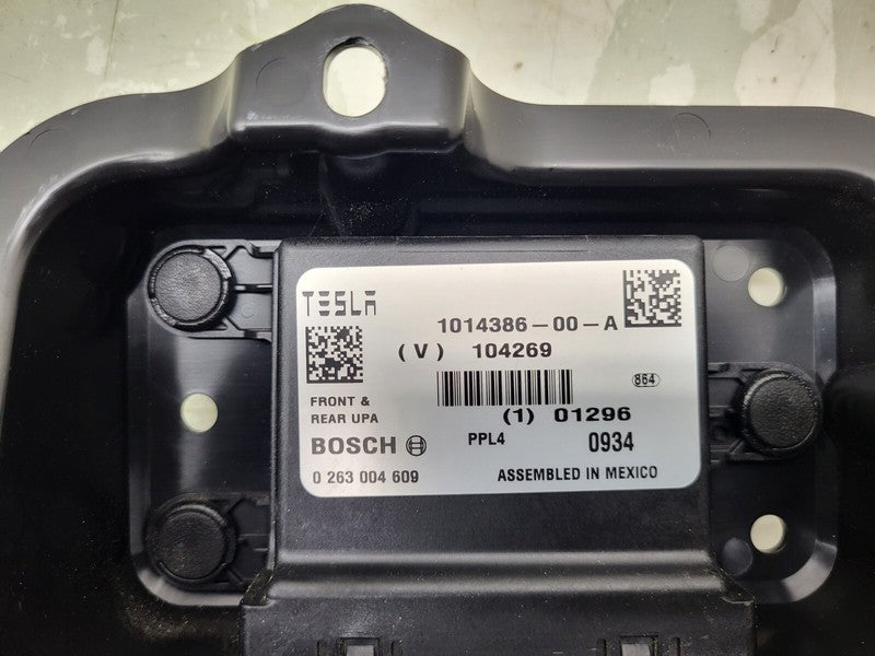 101438600A ⭕ 12-15 Model S Park Assistance Control Module ECU w/ Mount Bracket 1014386-00-A
