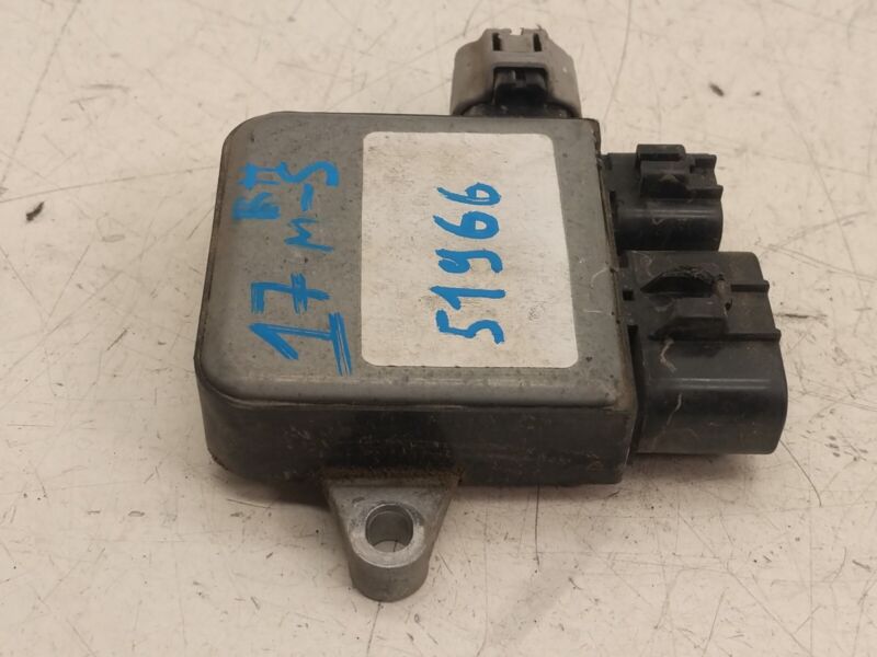 2012-2020 Tesla Model S MS Passenger Side Fan Control Module Right 82821-20280