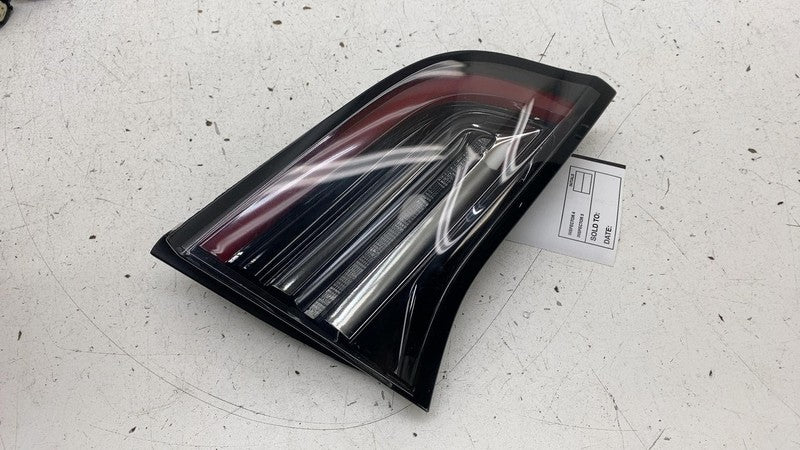 1077401 ⭕ 2017-2023 Model 3 Rear Left Inner Taillight LED Tail Lamp 3-Pin 1077401-00-E