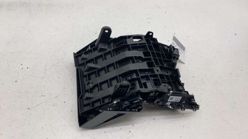 ⭕ 19-22 Audi E-Tron Front Console Monitor w/ Transmission Shifter & Cover Plate