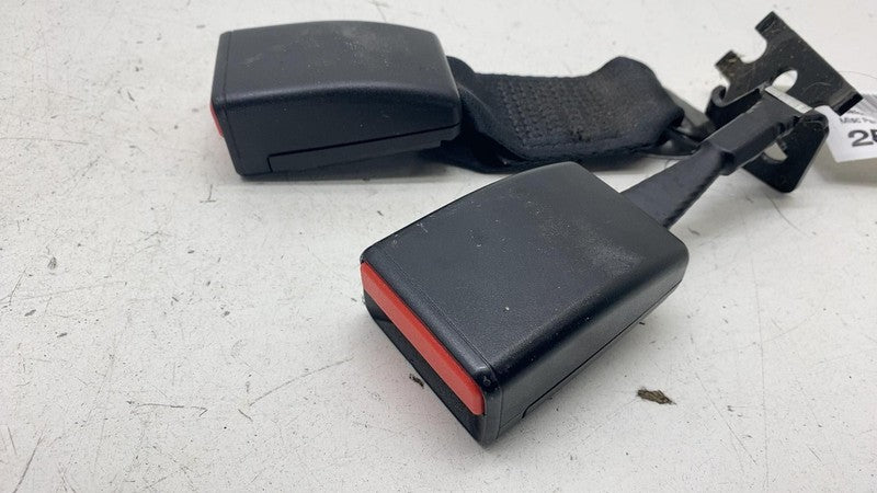 ⭕ 14-20 Maserati Ghibli Rear Right 2nd Row Seat Belt Buckle Receiver