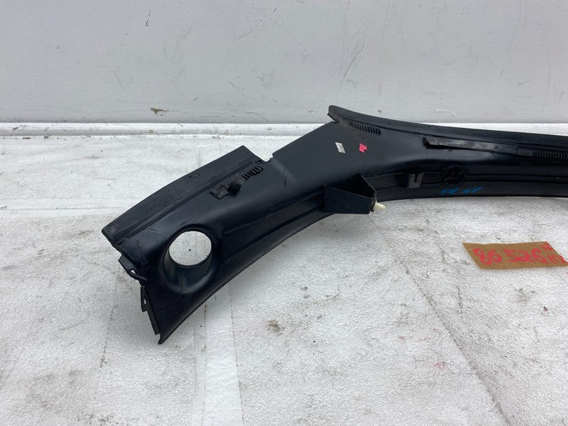 104732100D ⭕16-20 Model X Rear Passenger Side Trunk Liftgate Trough Trim Right 1047321-00-D
