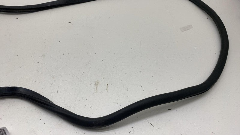 ⭕ 2017-2025 Chrysler Pacifica Rear Right Door Body Weatherstrip Rubber Seal RH