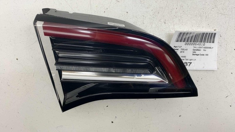 1077401-00-E ⭕ 2017-2023 Model 3 Rear Left Inner Taillight LED Tail Lamp 3-Pin 1077401-00-E