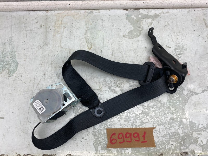 1023136-00-C ⭕ 12-15 Model S MS Rear Left or Right 2nd Row Seat Belt & Retractor 1023136-00-C