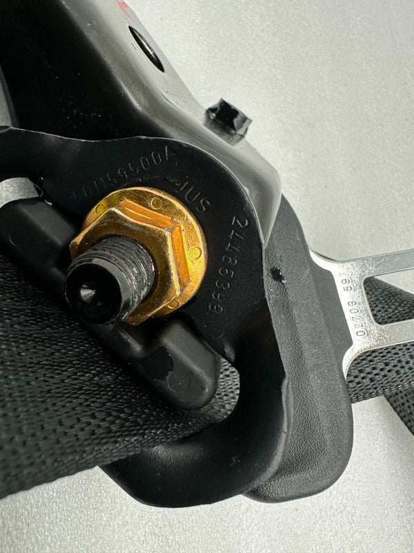 1023136 00 B ⭕12-15 Model S Rear Passenger 2nd Row Seat Belt & Retractor Right 1023136-00-B