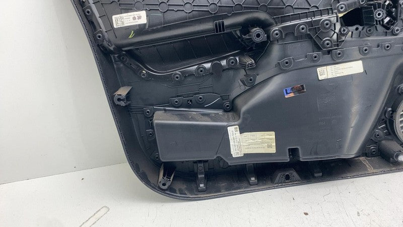 Front Door Trim Panel VOLKSWAGEN ID4 Right 25