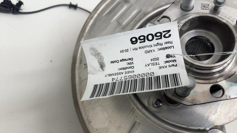 ⭕ 20-24 Model Y Rear Right Spindle Knuckle Hub & Dust Shield RH AWD 11