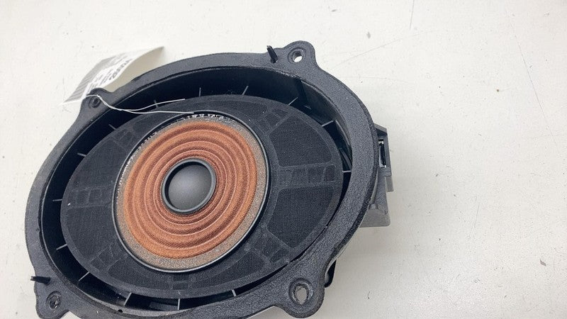 C100001455-F ⭕ 22-24 Rivian R1T R1S Rear Left or Right Door Audio Sound Speaker C100001455-F