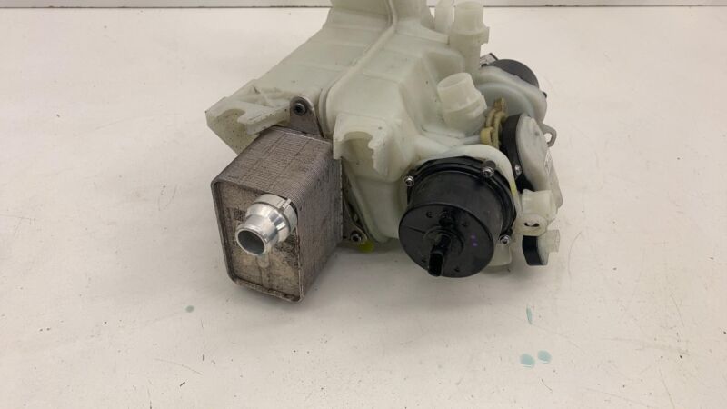 109701600D 17-20 Model 3 Supermanifold Refrigerant Chiller + Coolant Reservoir 1097015-98-J