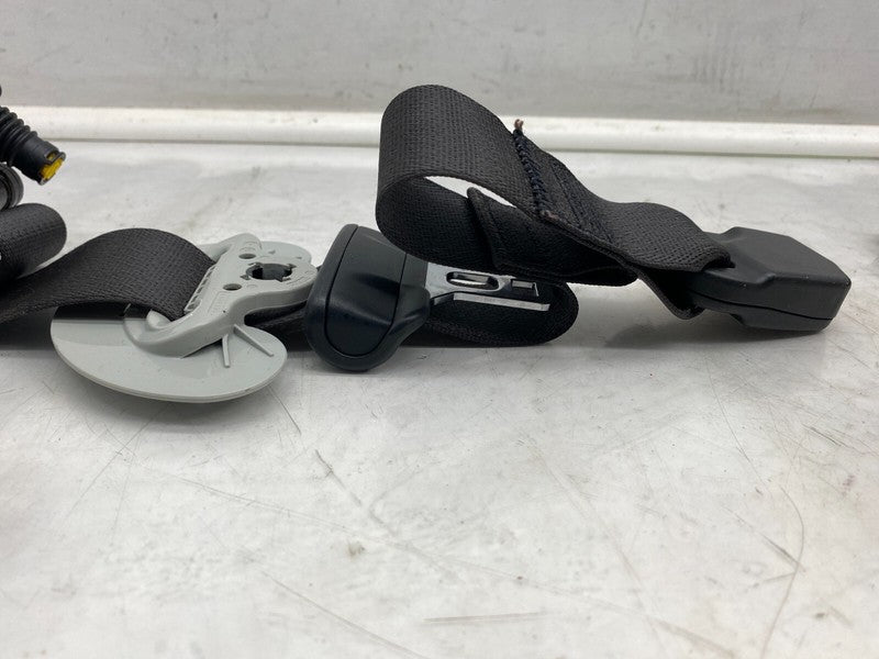 6401736-00-F ⭕ 2017-2022 Tesla Model 3 Front Side Seat Belt and Retractor Right 1081279-01-F