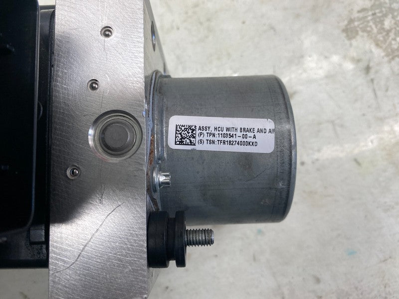 1044745 00 B ⭕ 17-23 Tesla Model 3 Y Anti-Lock Brake System ABS Pump Module Unit 1044745-00-B