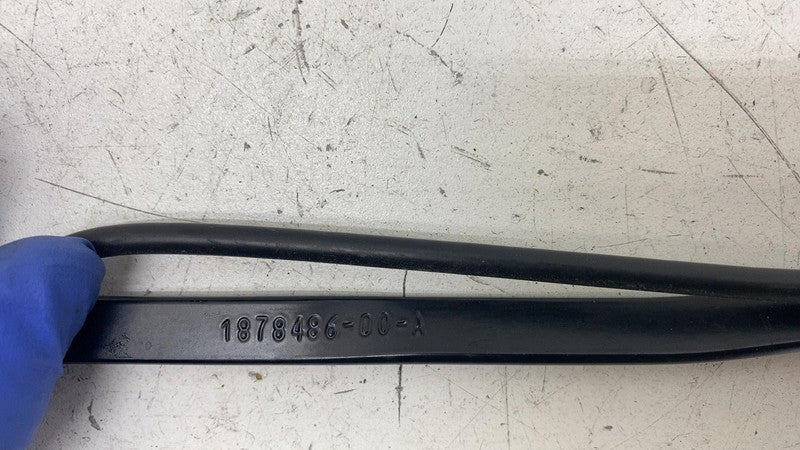 187848600A ⭕ 24-25 Tesla Model 3 M3 Front Passenger Right Windshield Wiper Arm 1878486-00-A