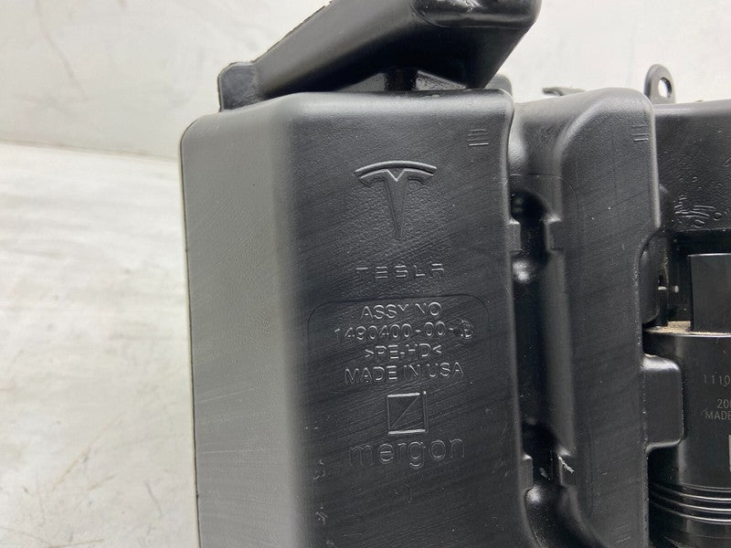 ⭕ 20-24 Model Y MY Windshield Washer Fluid Tank Reservoir & Motor 1490