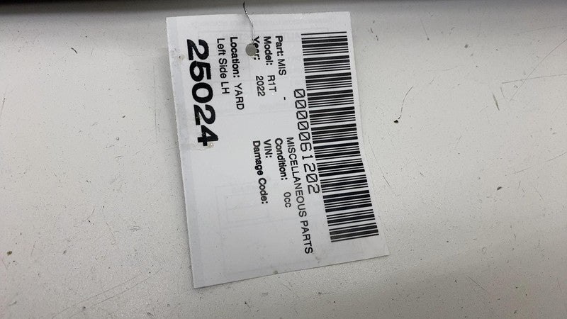 PT00000355-H ⭕ 22-24 Rivian R1T Left Trunk Cargo Pick Up Box Upper Molding Panel PT00030675E