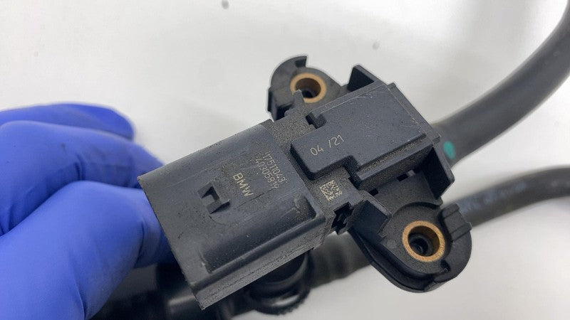 2018-2023 BMW 530e G30 Fuel Tank Vacuum Pump Breathe Vent Tube Line Ho