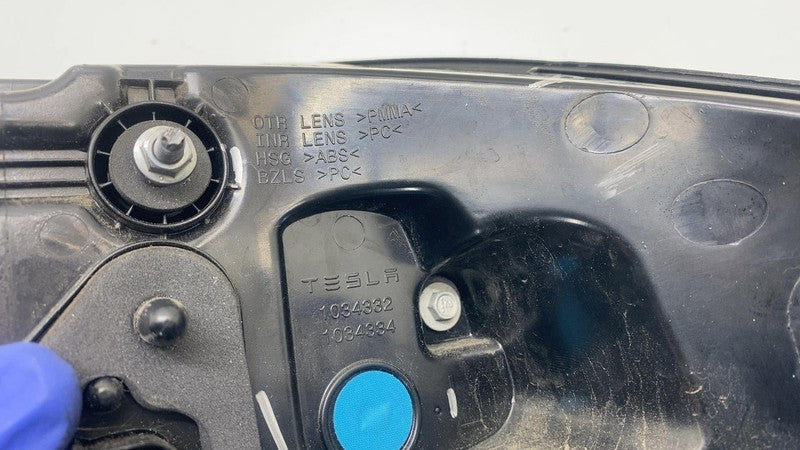 ⭕ 16-20 Model X MX Rear Driver Side Outer Taillight Tail Lamp Left 103