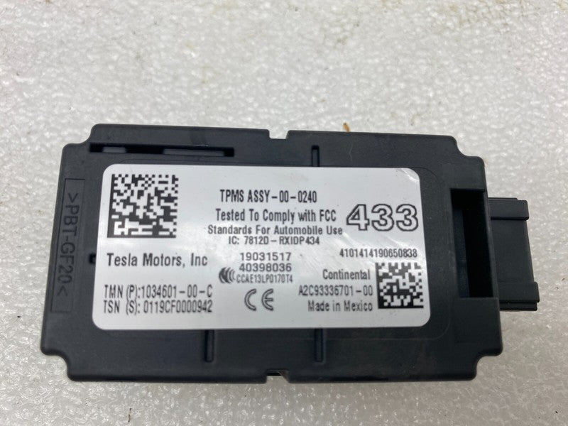 103460100C ⭕ 12-20 Model S MS ECU Receiver Tire Pressure Monitor System Unit 1034601-00-C