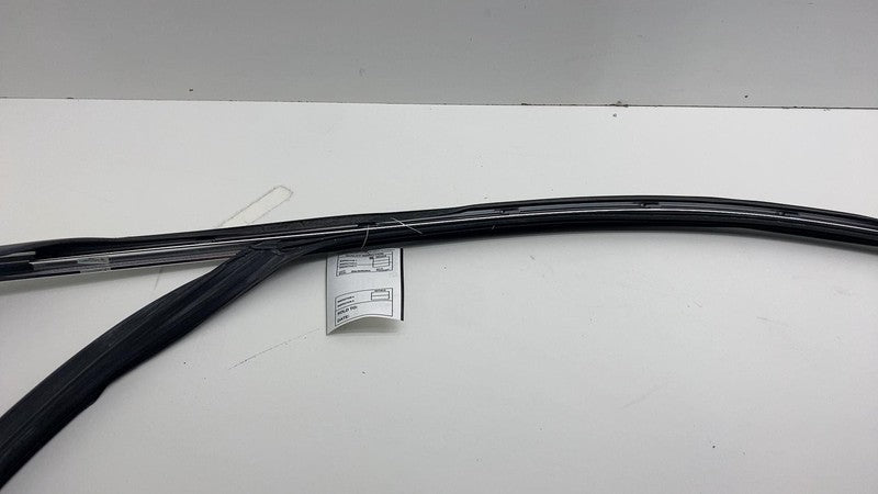 2018-2023 BMW 530e G30 Rear Weatherstrip Run Guide Channel w/ Molding Trim Assy