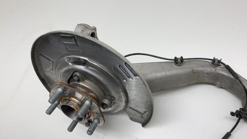 104431100E 17-23 Model 3 Front Left Spindle Knuckle + Wheel Hub & Dust Shield 1044311-00-E